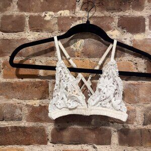 FOR LOVE & LEMONS LACE BRALETTE